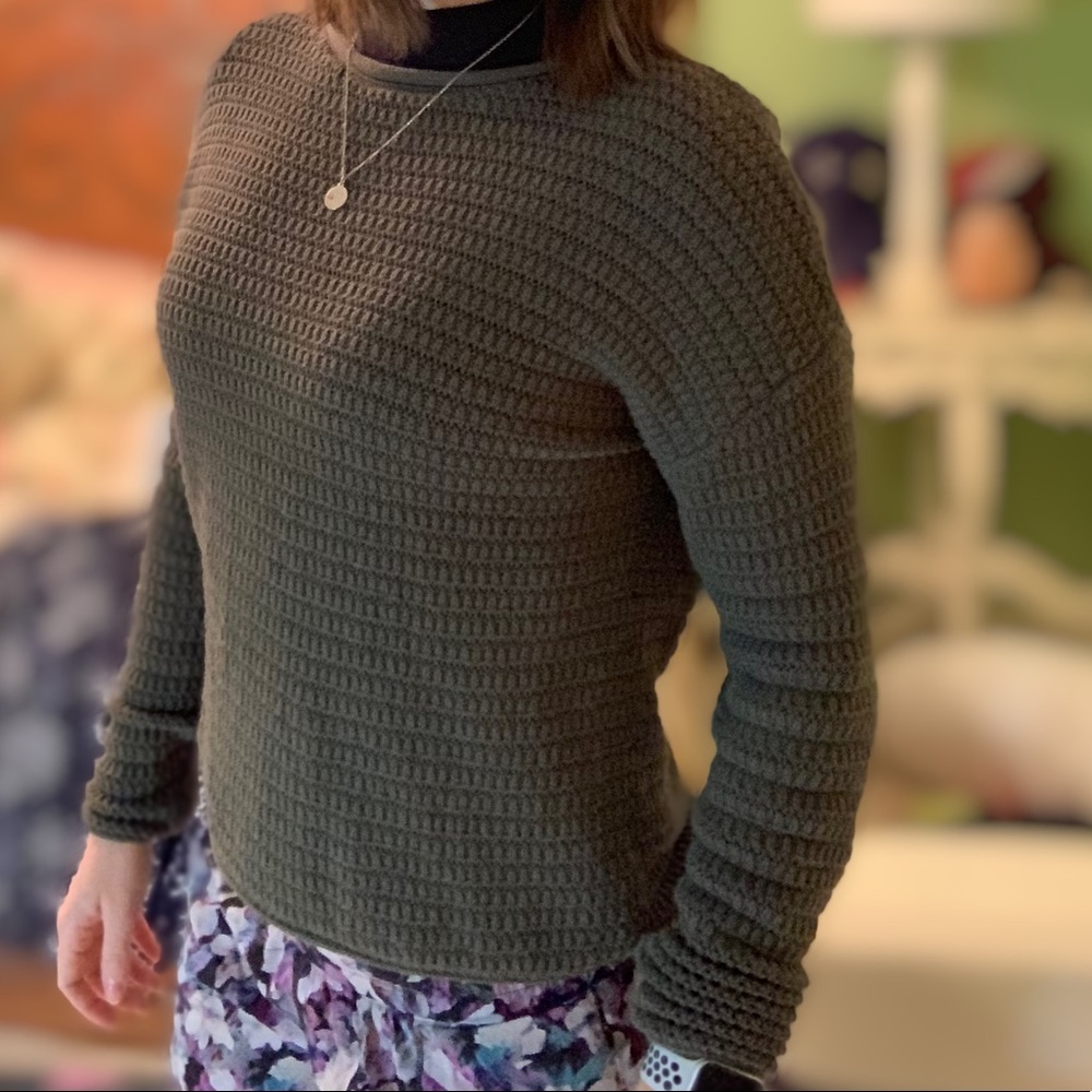 Universal Threads Green knit sweater